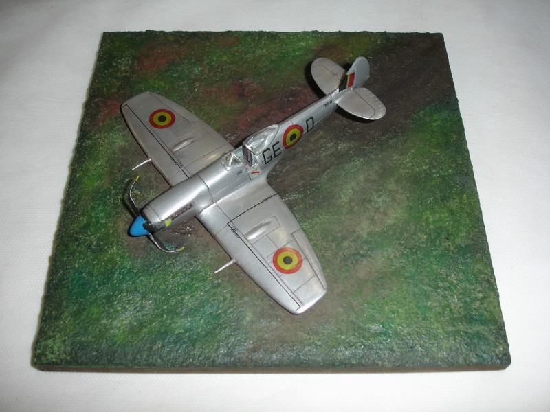 Supermarine Spitfire Mk.XVI acidentado